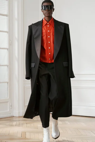 Look 25